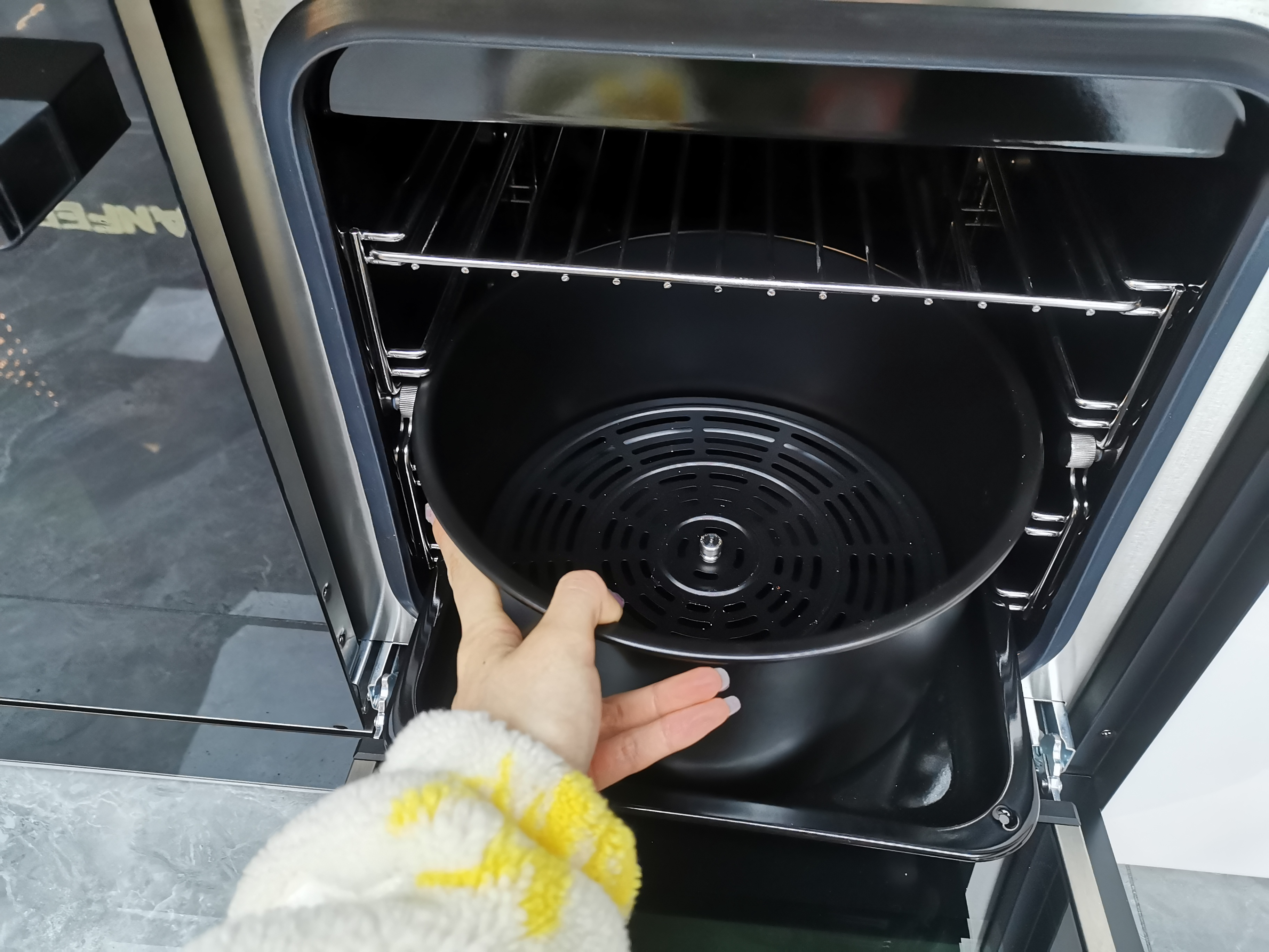 集成灶什么牌子好？強(qiáng)烈安利這款帥豐蒸烤一體集成灶