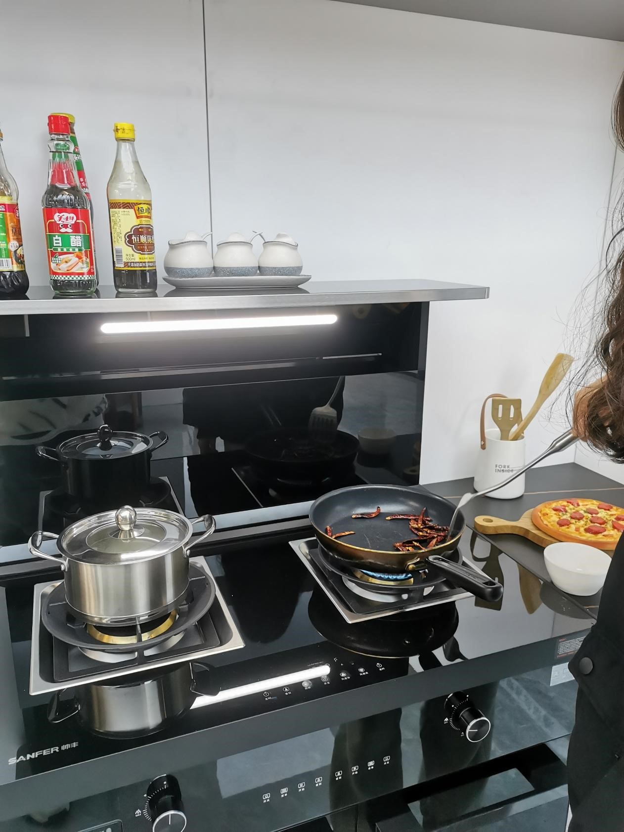 小戶型如何裝修廚房？這款帥豐集成灶，巧妙利用每一寸空間