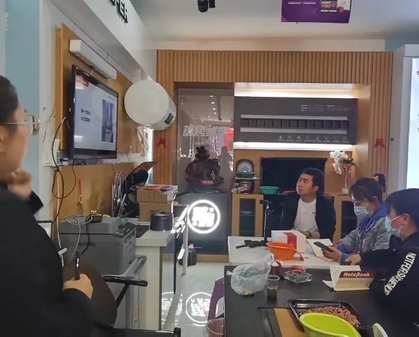 帥豐集成灶四月美食培訓(xùn)活動(dòng) 賦能終端銷售新動(dòng)能 帥豐集成灶四月美食培訓(xùn)活動(dòng) 賦能終端銷售新動(dòng)能