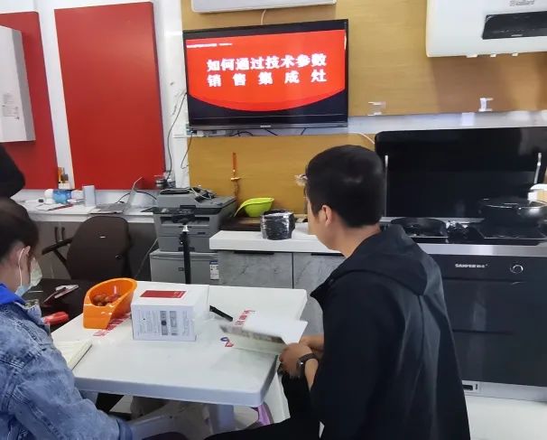 帥豐集成灶四月美食培訓(xùn)活動(dòng) 賦能終端銷售新動(dòng)能 帥豐集成灶四月美食培訓(xùn)活動(dòng) 賦能終端銷售新動(dòng)能