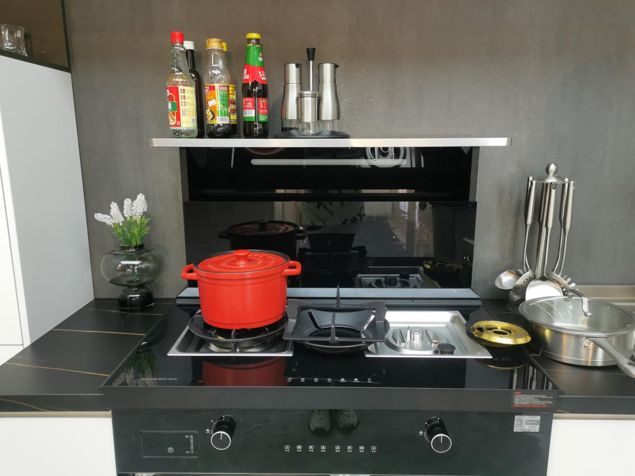 新房開放式廚房裝修，高性價(jià)比集成灶10大品牌選購(gòu)指南“她”來(lái)了