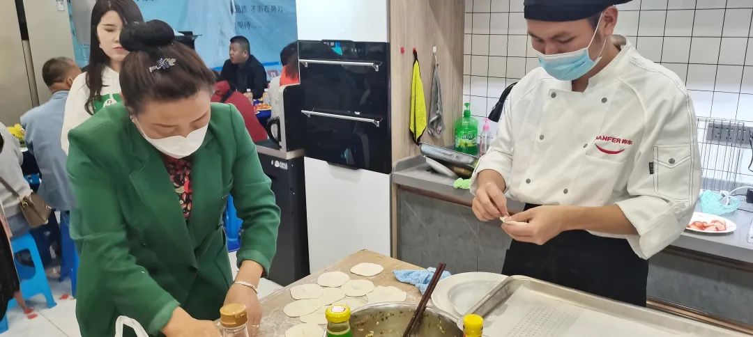 集成灶10大品牌帥豐甘肅張掖產(chǎn)品美食賦能，助力終端業(yè)績提升