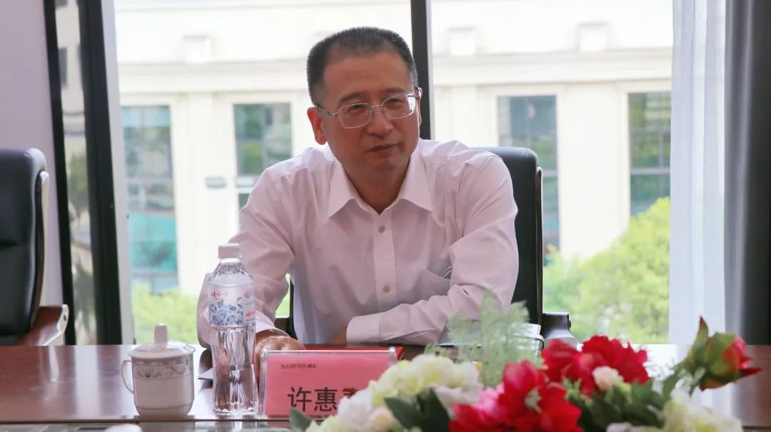 浙江高院等領(lǐng)導(dǎo)走進(jìn)帥豐集成灶，助力企業(yè)蓬勃發(fā)展