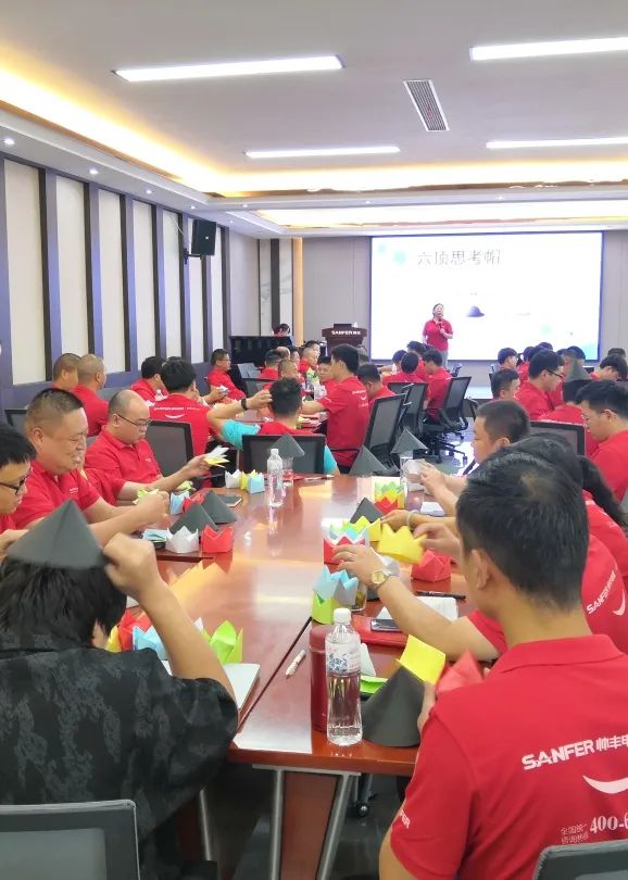 賦能終端，決勝未來，營(yíng)銷中心第二季度培訓(xùn)會(huì)圓滿舉行！