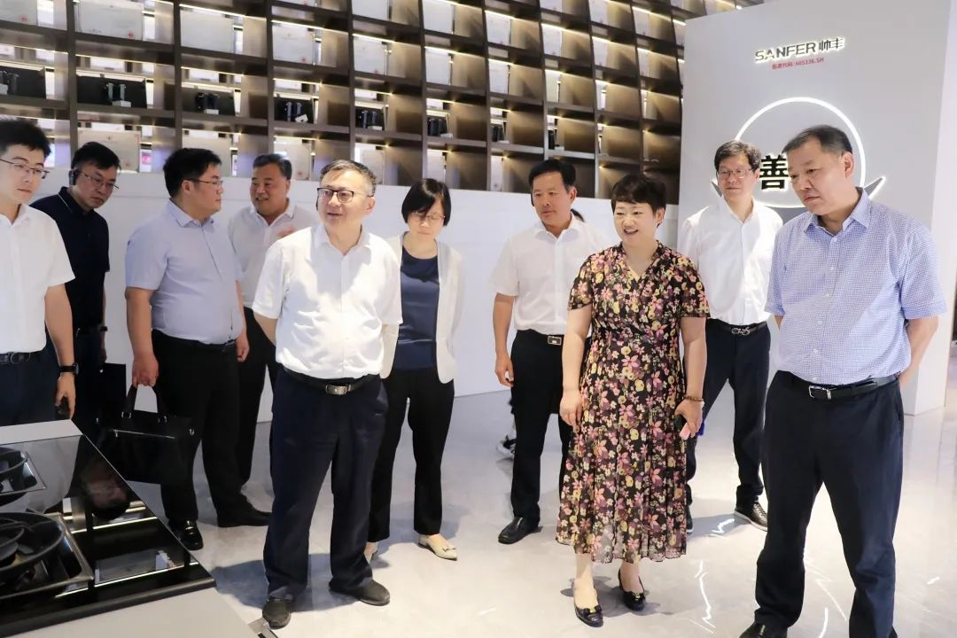 省政協(xié)領(lǐng)導(dǎo)蒞臨帥豐電器，高度肯定帥豐集成灶高質(zhì)量發(fā)展