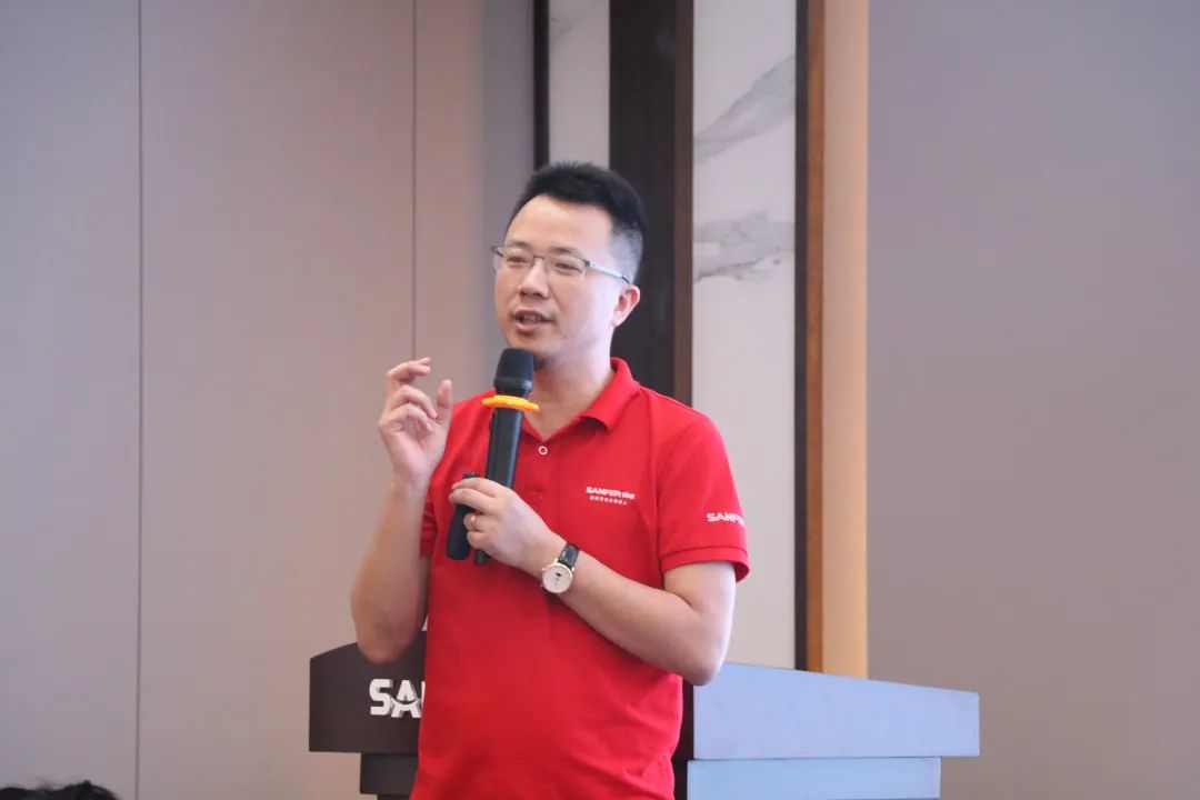 帥豐電器半年度總結(jié)會圓滿舉行，共商集成灶品牌帥豐未來發(fā)展規(guī)劃