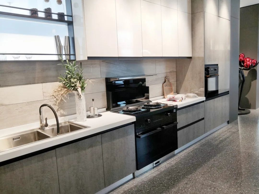 生活工作太慌張？有了集成灶品牌帥豐這個(gè)好幫手，省時(shí)又省力！