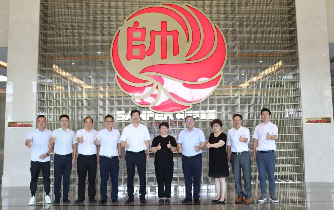 中國(guó)五金制品協(xié)會(huì)理事長(zhǎng)一行蒞臨集成灶品牌帥豐電器考察指導(dǎo)