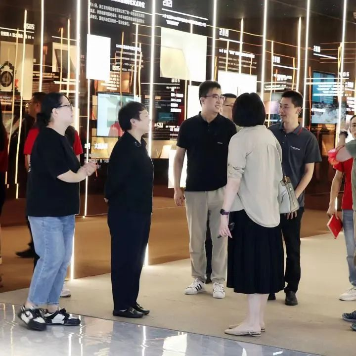 浙江省燃?xì)饩邊f(xié)會(huì)秘書(shū)長(zhǎng)一行到訪集成灶品牌帥豐電器參觀調(diào)研 浙江省燃?xì)饩邊f(xié)會(huì)秘書(shū)長(zhǎng)一行到訪集成灶品牌帥豐電器參觀調(diào)研