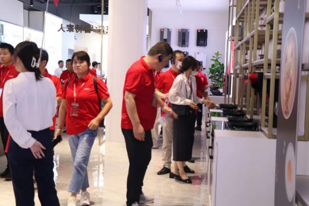 集成灶品牌帥豐電器“登頂計劃”加盟合作峰會圓滿成功！