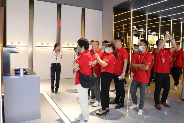 集成灶品牌帥豐電器“登頂計劃”加盟合作峰會圓滿成功！