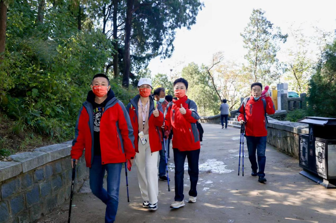 登頂泰山，勇攀巔峰，和集成灶品牌帥豐共赴王者之路！