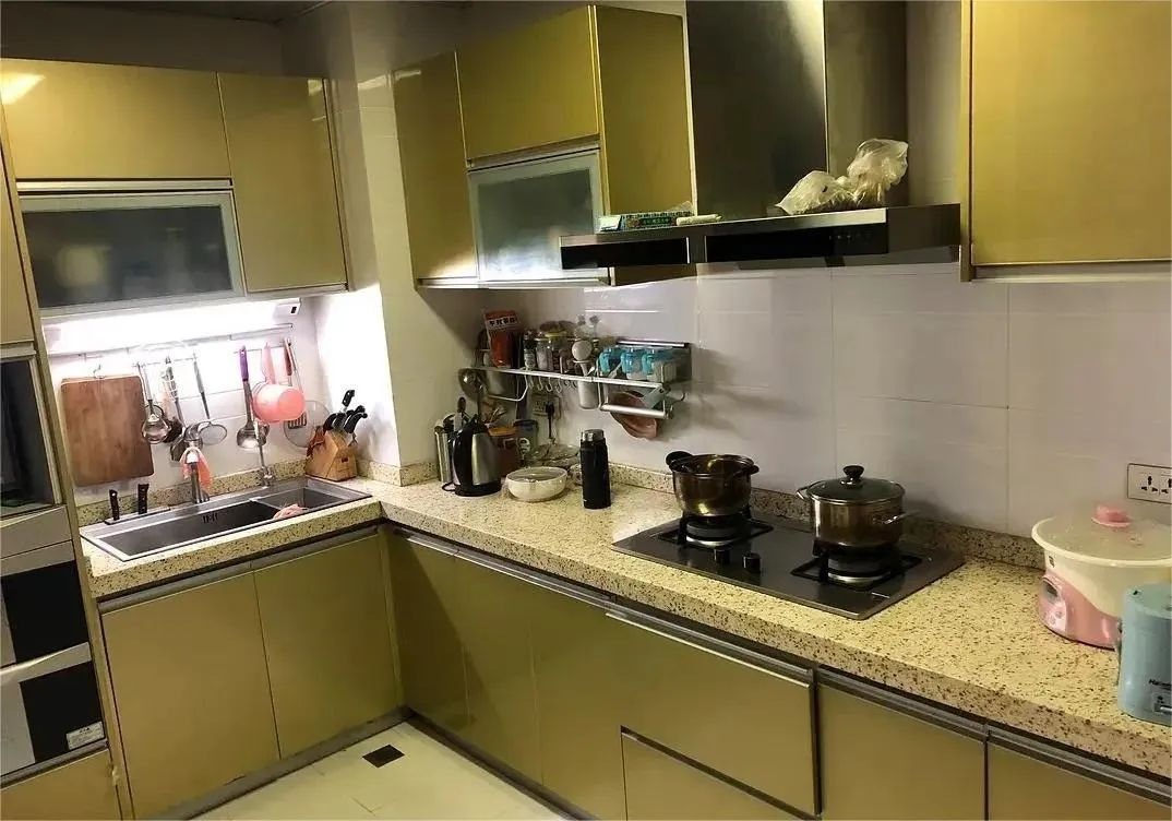 老廚房改造大變樣，帥豐集成灶+洗碗機集成水槽就是這么神！