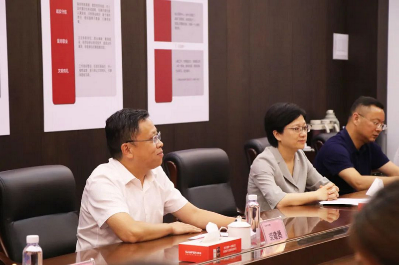 市領導蒞臨帥豐電器調研女企業(yè)家聯(lián)誼會，跑出“巾幗加速度”   