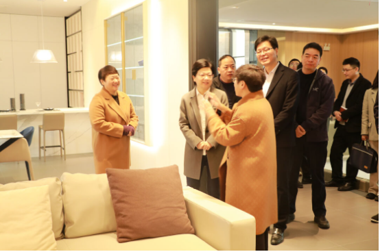 快訊 | 嵊州市委副書記、市長(zhǎng)潘超英，副市長(zhǎng)郭偉鋒一行蒞臨帥豐電器參觀調(diào)研