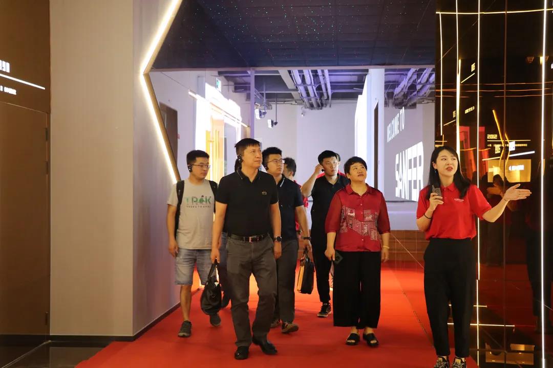 聚力賦能 領(lǐng)跑共贏 | 考察團走訪帥豐電器，抒寫嵊州廚電新篇章！