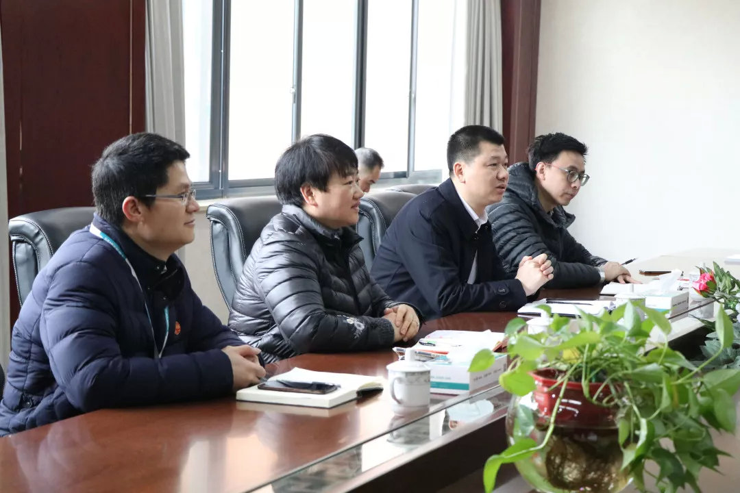 嵊州市長嚴鋼蒞臨指導，帥豐謹記叮囑，2019繼續(xù)領(lǐng)航嵊州廚電行業(yè)發(fā)展！