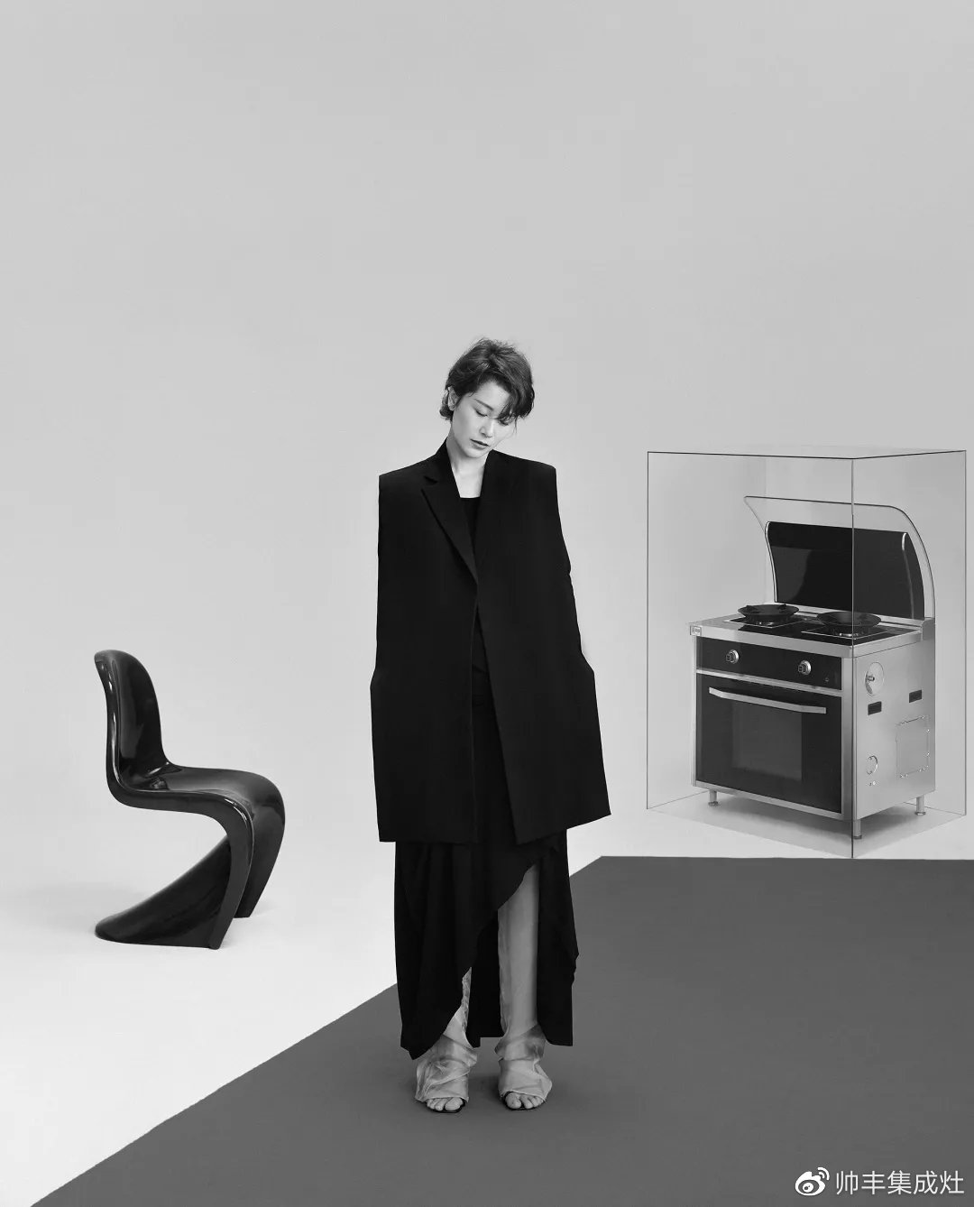帥豐攜手海清登上《卷宗》家居創(chuàng)刊號(hào)，V9蒸烤一體演繹集成灶新風(fēng)尚