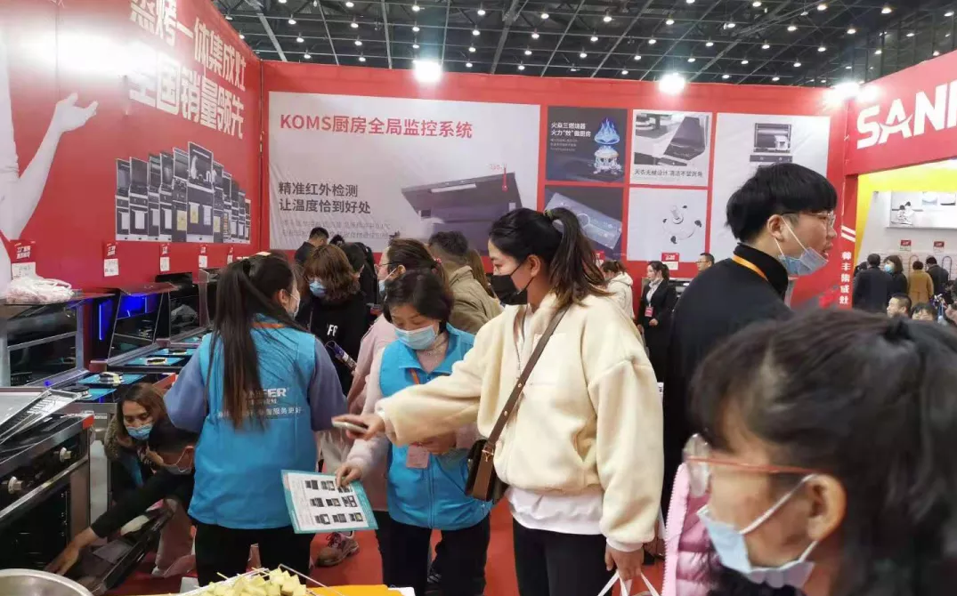 帥豐集成灶鄭州華夏家博會簽單107臺，蒸烤一體集成灶驚艷全場！