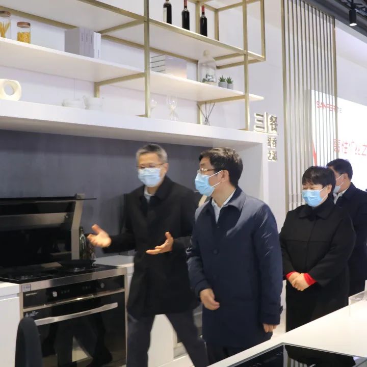 行業(yè)標(biāo)桿，彰顯豐采|紹興市委副書(shū)記、代市長(zhǎng)施惠芳一行蒞臨帥豐調(diào)研指導(dǎo)！