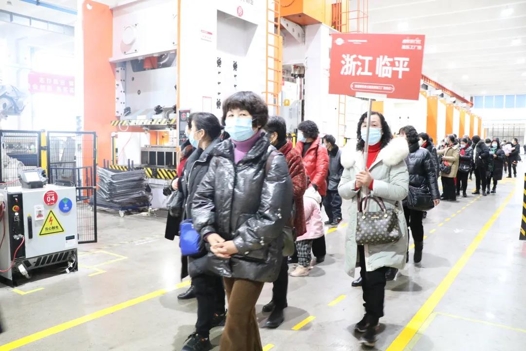 虎年開門紅|帥豐集成灶廠購會(huì)臨平專場，掀起搶購熱潮！