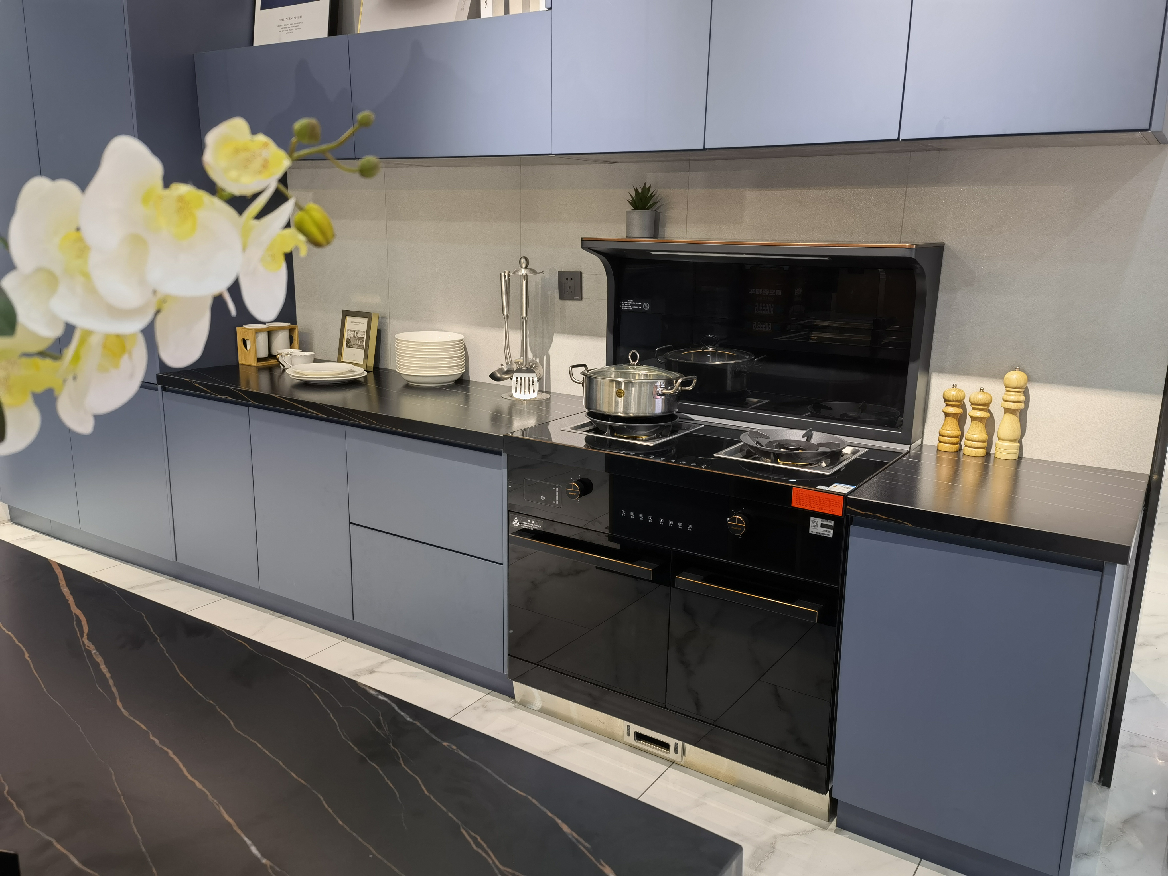 “足不出戶”的情人節(jié)大餐 ， 帥豐集成灶增添濃濃愛意